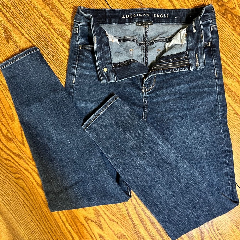 American Eagle Curvy Super Hi Rise Jegging 10 Short